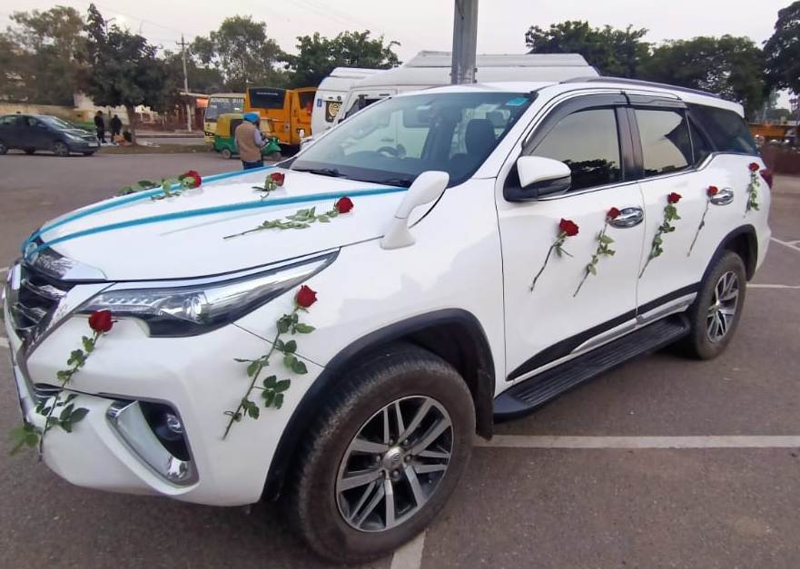 Hire fortuner in Ambala